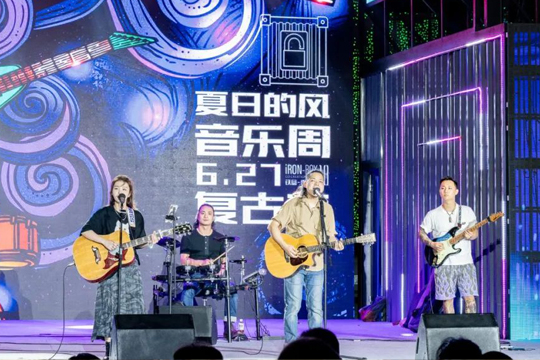 宝安日报：宝企LED显示屏闪耀浙江文旅消费季！星空娱乐助力打造沉浸式旅游消费氛围