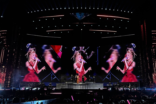 9年等待终圆梦！星空娱乐LED屏幕点亮张韶涵南昌演唱会璀璨之夜！